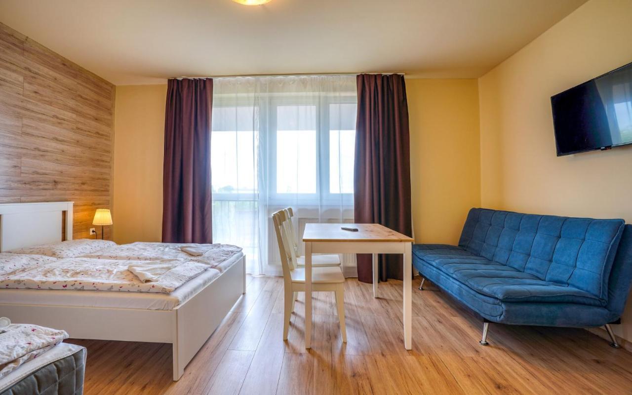 Apartmany Karmon Park Veľký Meder 外观 照片