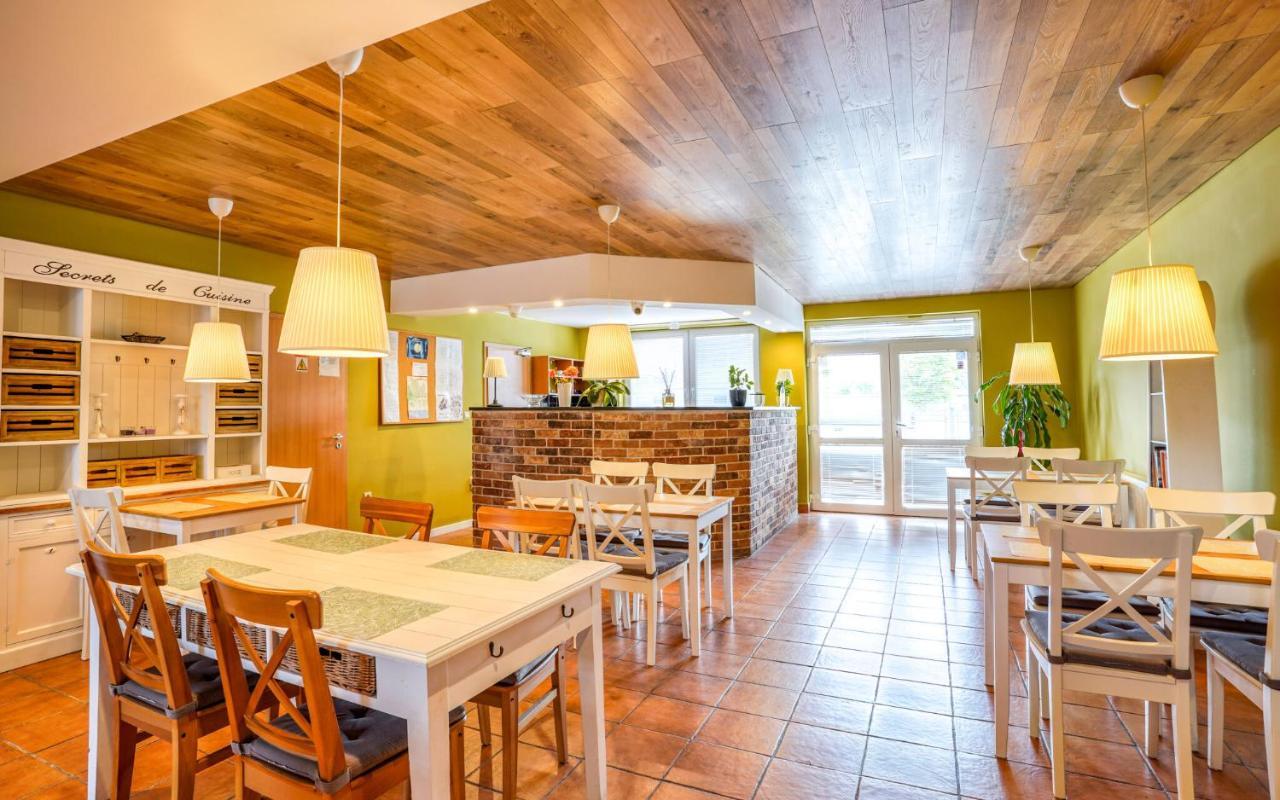 Apartmany Karmon Park Veľký Meder 外观 照片