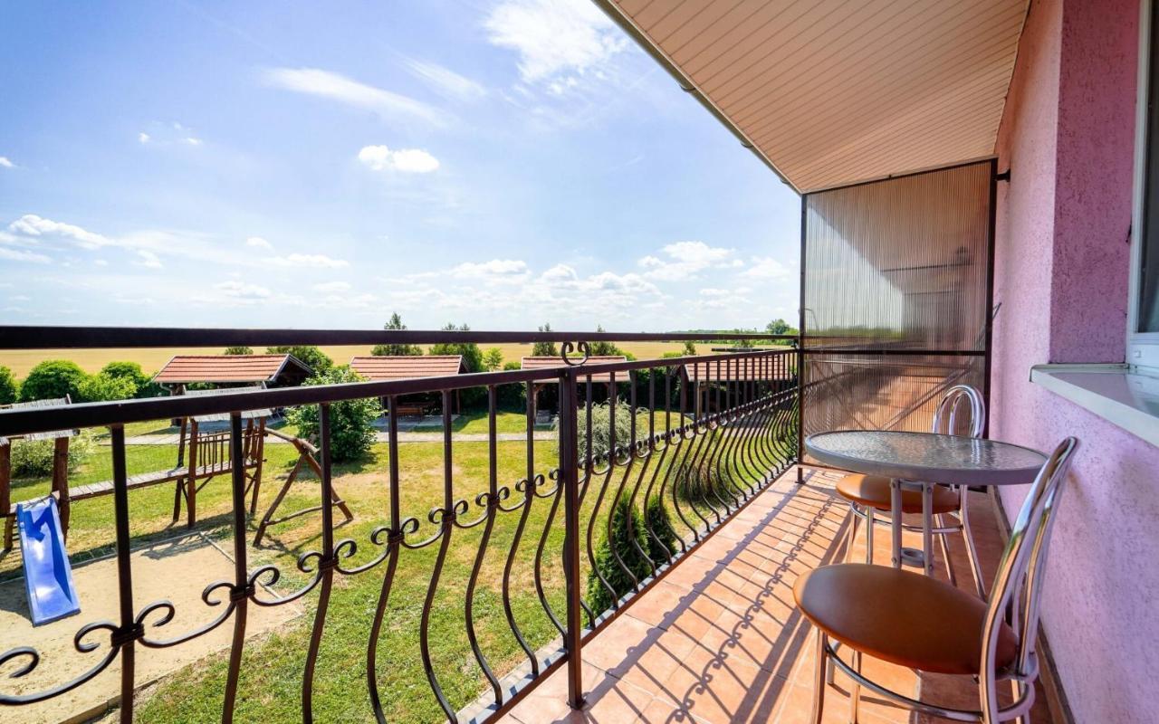 Apartmany Karmon Park Veľký Meder 外观 照片