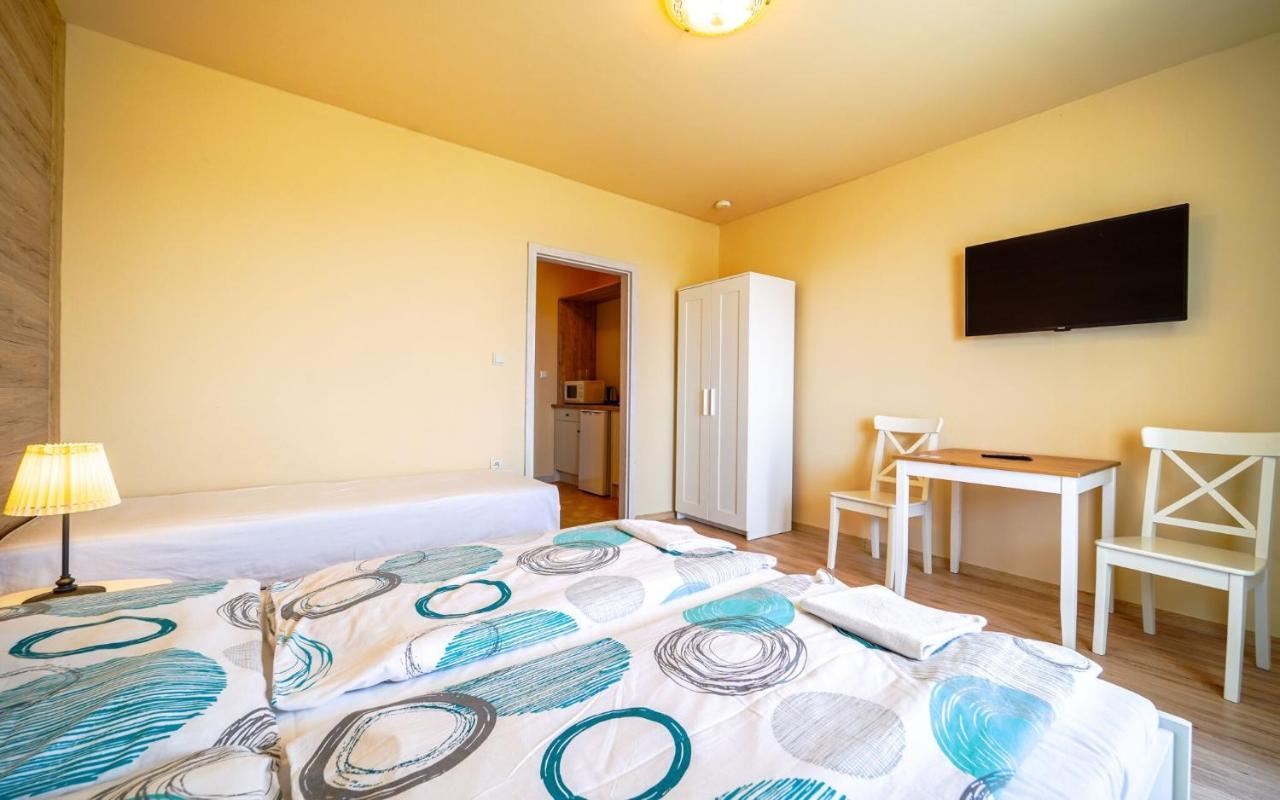 Apartmany Karmon Park Veľký Meder 外观 照片